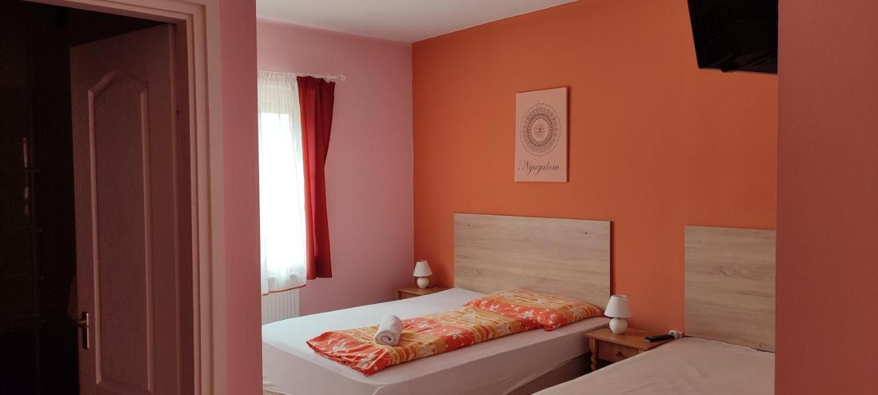 Bakonyi Mandala Haz Apartment Bakonybel ภายนอก รูปภาพ